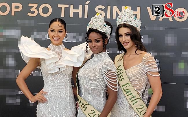 HHen Niê đọ sắc Hoa hậu đẹp nhất thế giới, liệu có thắng?-1