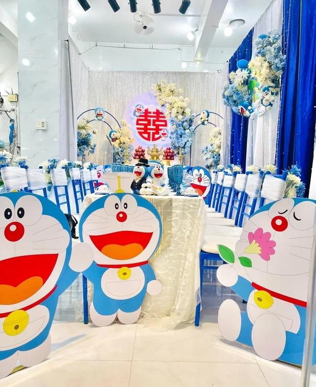 Đám cưới đặc biệt cặp đôi fan cuồng truyện tranh Doraemon-7