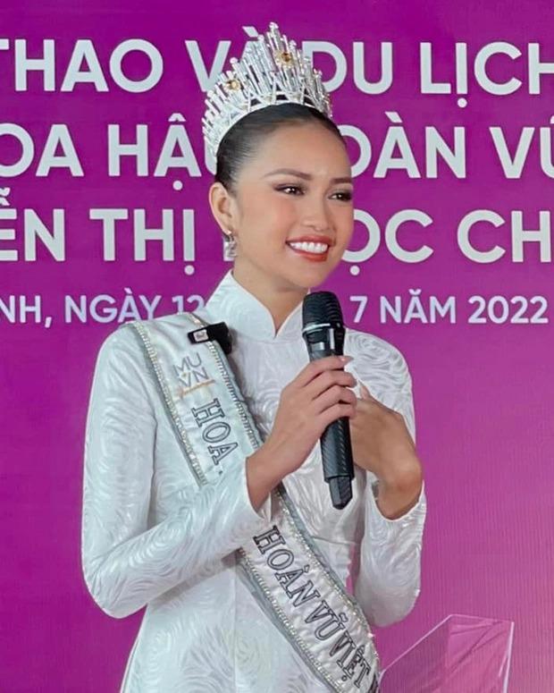 Mặc lại đồ công sở của Hà Hồ, Hoa hậu Ngọc Châu liệu có đẹp hơn?-9