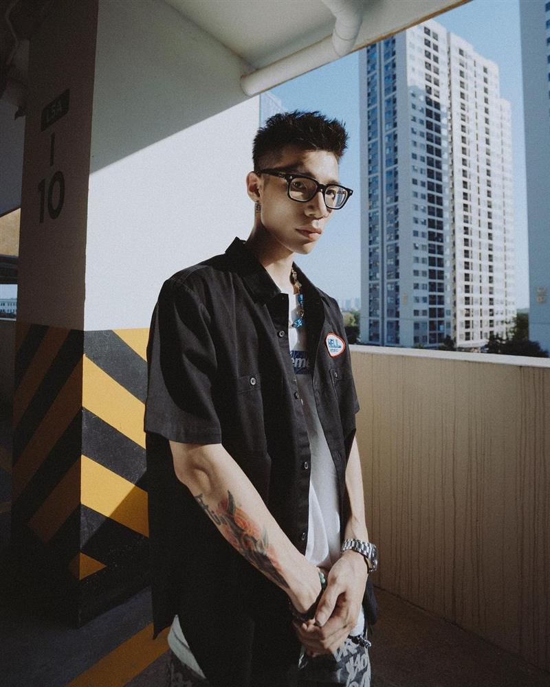 MCK chia sẻ gu bạn gái liền bị netizen mắng bị tlinh bỏ là phải-1