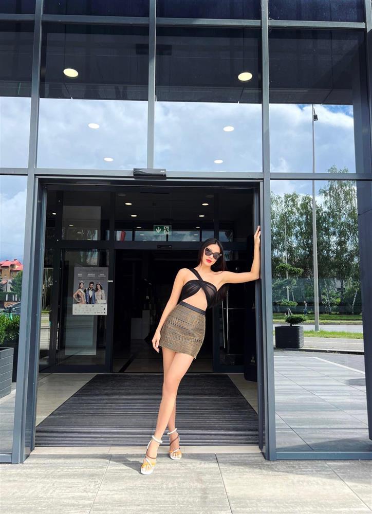 Tin showbiz Việt ngày 13/7: Vòng 1 BB Trần đẫy đà như vừa bơm-5