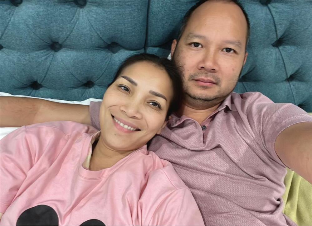 Tin showbiz Việt ngày 13/7: Vòng 1 BB Trần đẫy đà như vừa bơm-6