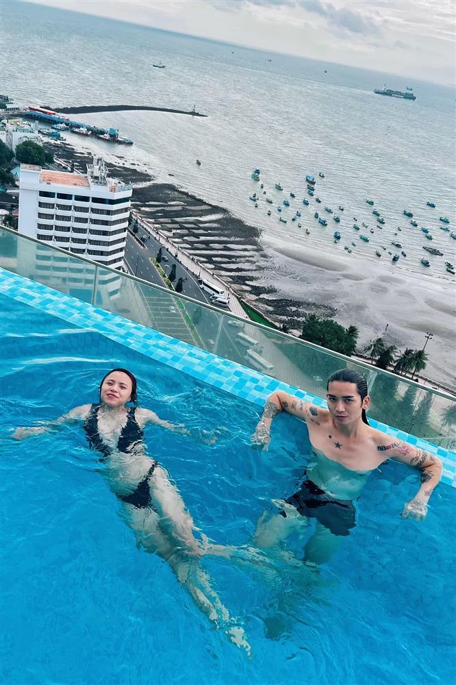 Khoe ảnh bikini, nữ diễn viên Vbiz bị soi chân Quang Hải-10