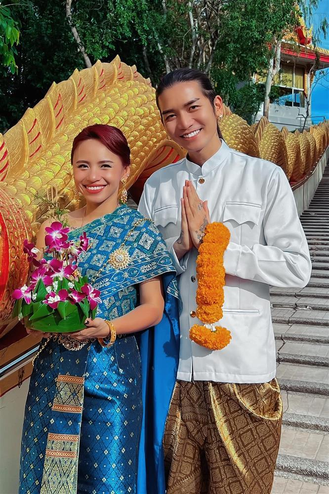 Khoe ảnh bikini, nữ diễn viên Vbiz bị soi chân Quang Hải-15