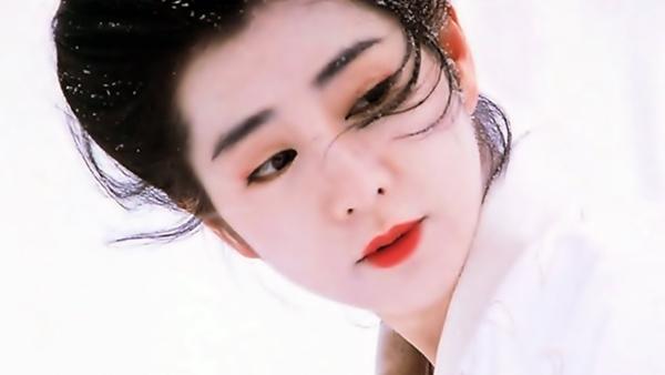 Mỹ nhân đẹp nhất Nhật Bản mọi thời đại: Sự nghiệp bỏ xa lứa đàn em-1