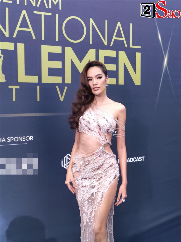 Hương Giang, Kim Tuyến, Hoàng Phương: Ai là nữ hoàng thảm đỏ?-7