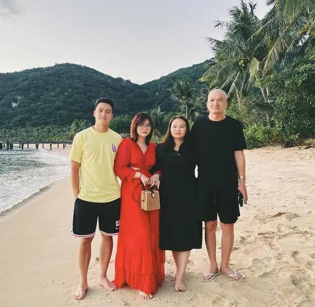 Bùi Hoàng Việt Anh: Từ cậu ấm đến gia đình gặp biến cố lớn-2