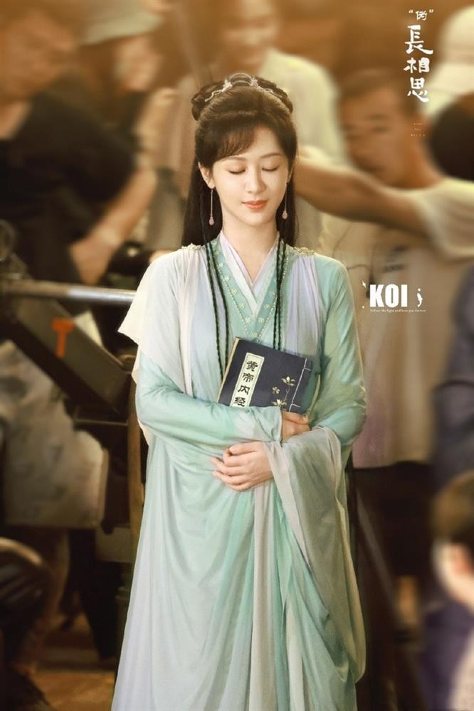 Triệu Lộ Tư - Dương Tử phủ sóng nhiều đến độ khán giả chán ớn-8