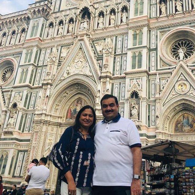 Người vợ đứng sau thành công của tỷ phú giàu nhất châu Á-1