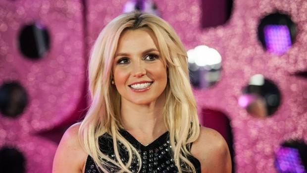 Không còn quyền giám hộ, bố Britney Spears tiếp tục bị điều tra-2