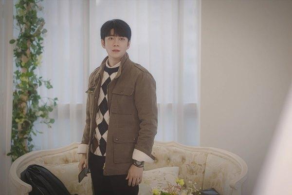 Nam diễn viên đóng cặp với Nhã Phương nổi tiếng sau loạt vai mờ nhạt-2