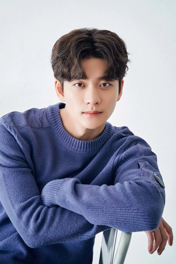 Nam diễn viên đóng cặp với Nhã Phương nổi tiếng sau loạt vai mờ nhạt-4