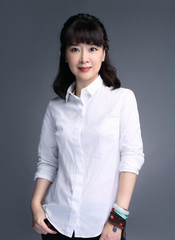 Chị cả Nhện tinh của Tây Du Ký: CEO giàu nức tiếng, U60 nhan sắc gây bất ngờ-3