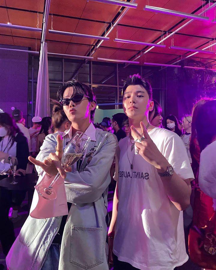 Buổi tiệc hot nhất Kpop: Hàng loạt sao hội tụ nghe trước album của BTS j-hope-8