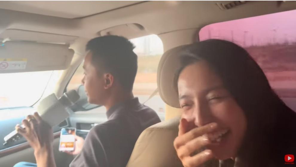 Quang Linh Vlog cưa cực ngọt, Thùy Tiên cười không ngừng-4