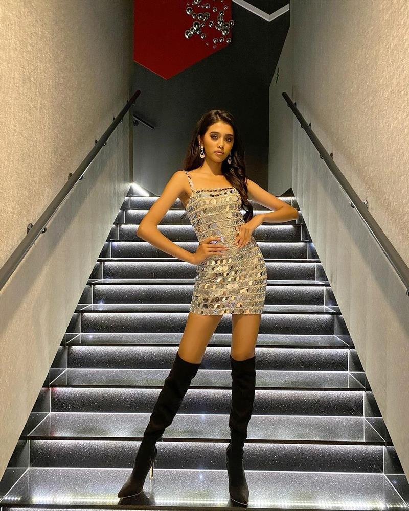 Bạn thi Miss Supranational của Kim Duyên bị NTK Việt tố đạo nhái-3