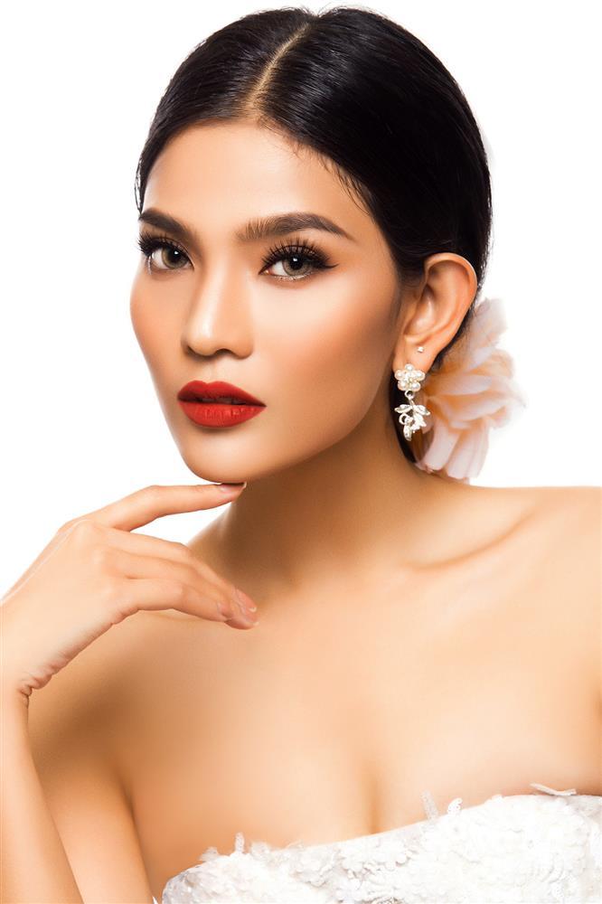 Mỹ nhân Việt hiếm hoi hạ được nhan sắc Phạm Hương-20