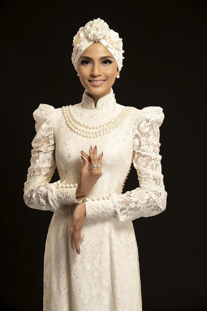 Mỹ nhân Việt hiếm hoi hạ được nhan sắc Phạm Hương-18