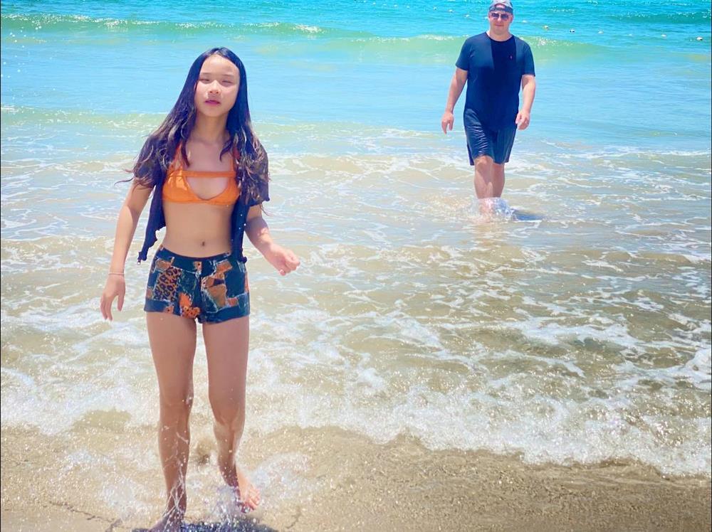 Tin showbiz Việt ngày 15/7: Ái nữ 12 tuổi của Thành Trung diện bikini-3