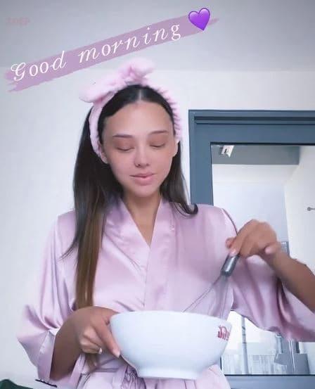 Giật mình mặt mộc của vợ Bùi Tiến Dũng khi mang bầu-2