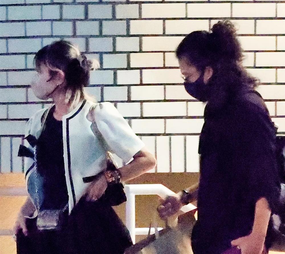 Tài tử Vườn Sao Băng sánh đôi vợ sau bê bối lõa lồ thác loạn-1