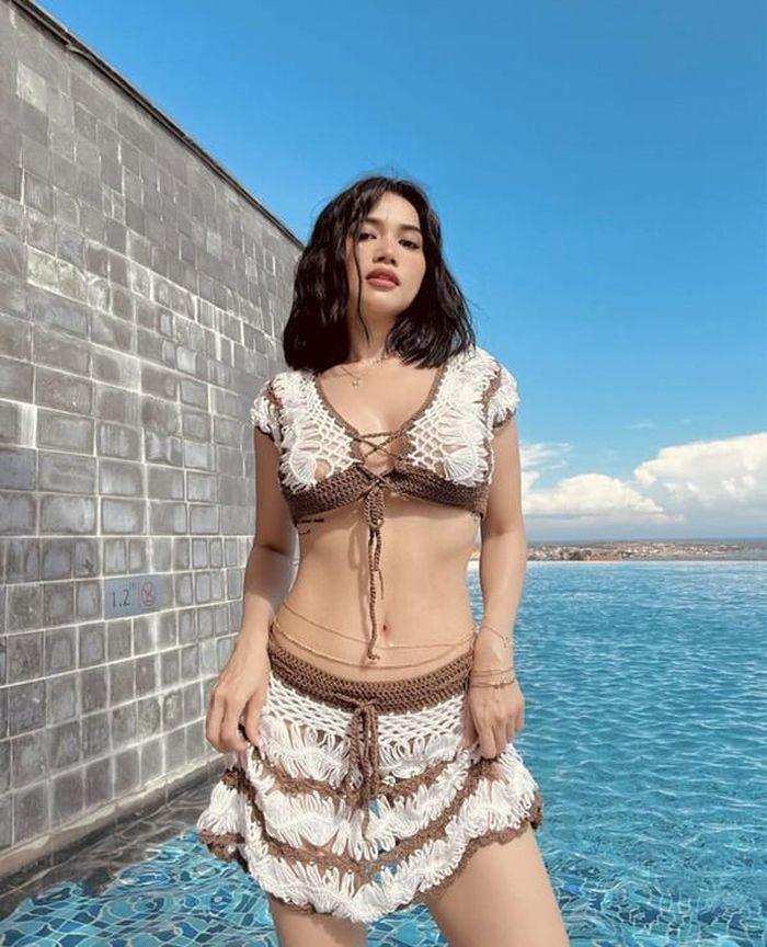 Lã Thanh Huyền khoe vòng 1 ngộp thở - Ngọc Trinh bánh bèo chúa-7