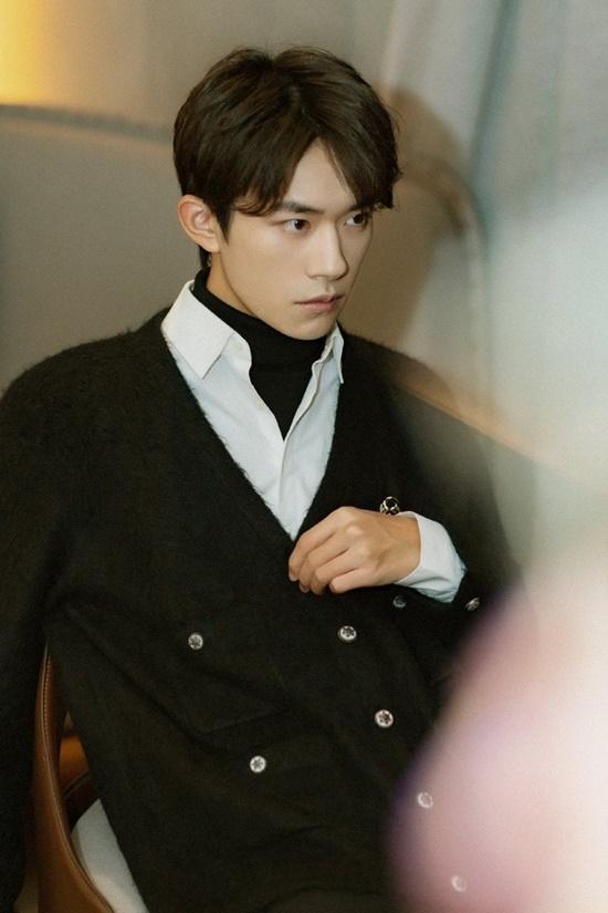 Cả làng giải trí bị ảnh hưởng bởi bê bối Dịch Dương Thiên Tỉ-2