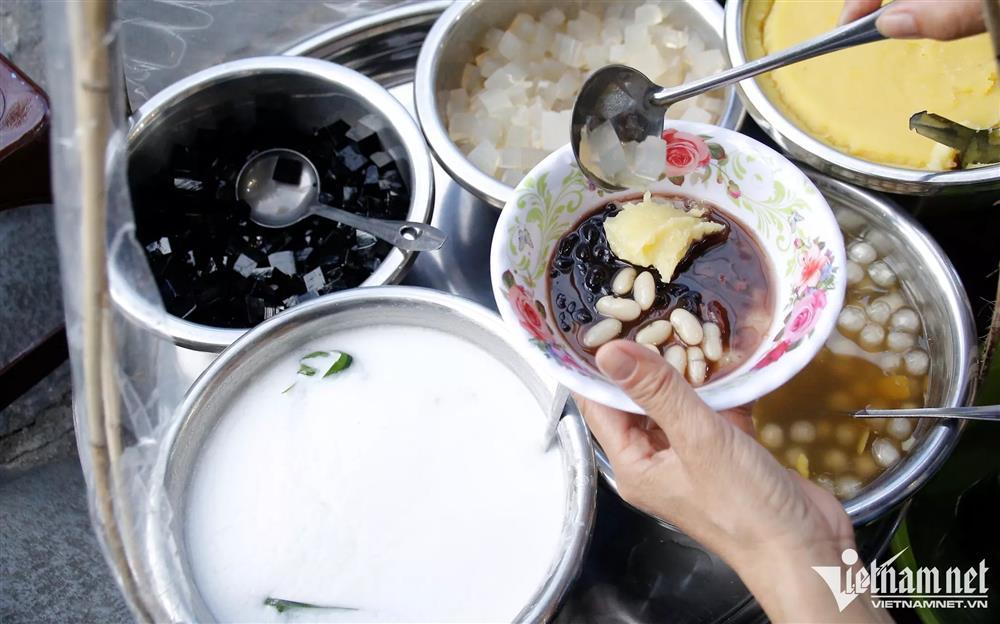 Ngồi vỉa hè kiếm tiền triệu mỗi ngày ở thành phố tốt nhất châu Á-8