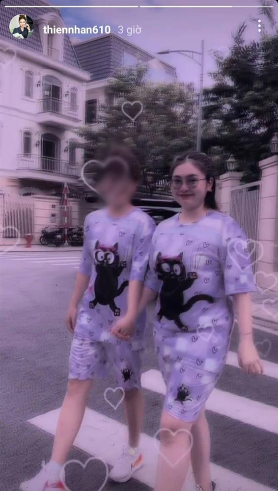 Những khoảnh khắc tình tứ của Thiện Nhân bên người yêu đồng giới-3