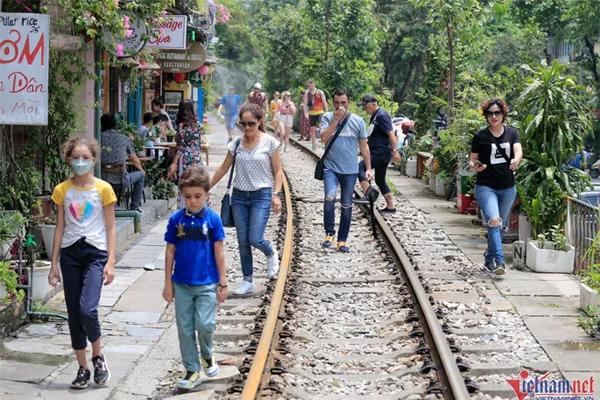 Cà phê đường tàu: Kinh doanh độc đáo nhưng kém an toàn-2