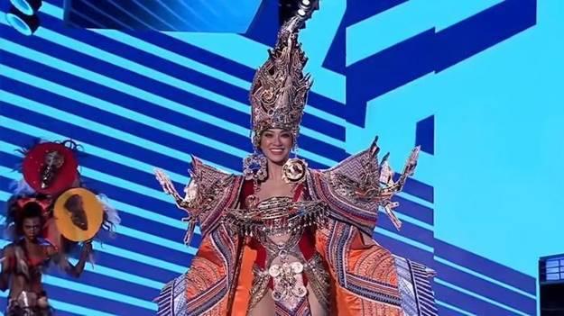 Sạn tại chung kết Hoa hậu Siêu quốc gia: Dài lê thê, thí sinh bị cắt sóng-2