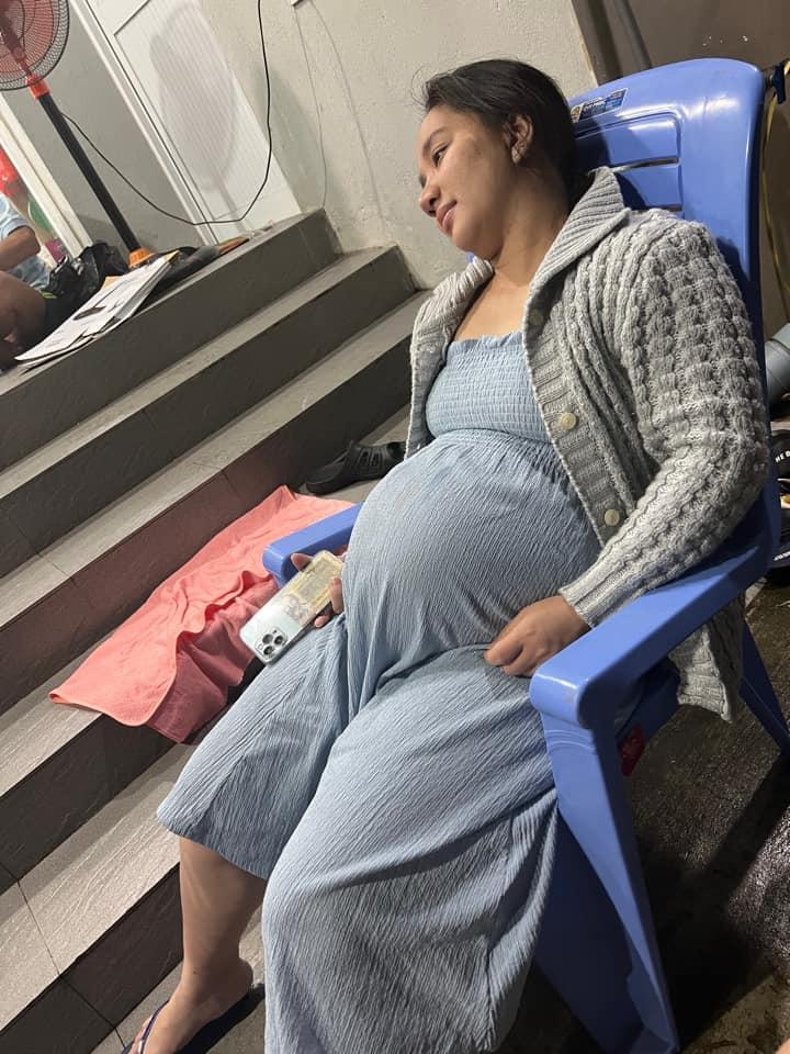 Vợ Lê Dương Bảo Lâm sốt cao, nhập viện trước ngày sinh-6