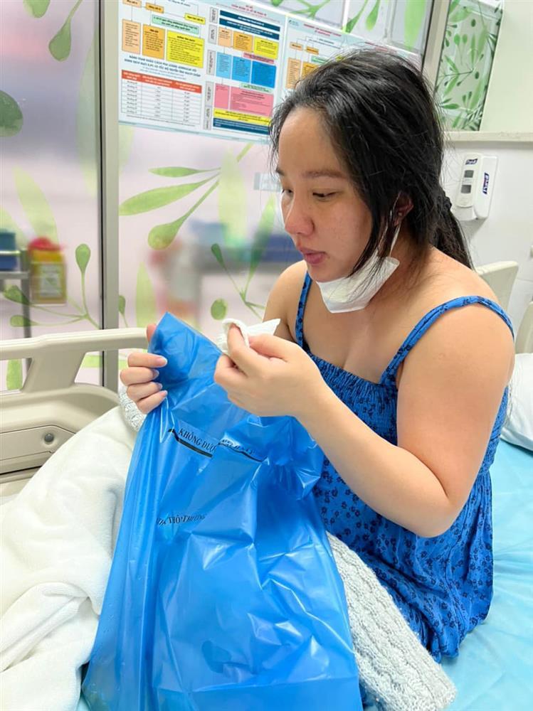 Vợ Lê Dương Bảo Lâm sốt cao, nhập viện trước ngày sinh-3