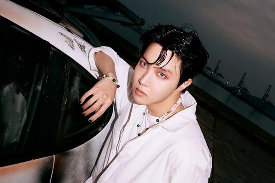 Netizen đánh giá BTS J-Hope đã có màn ra mắt solo thất bại