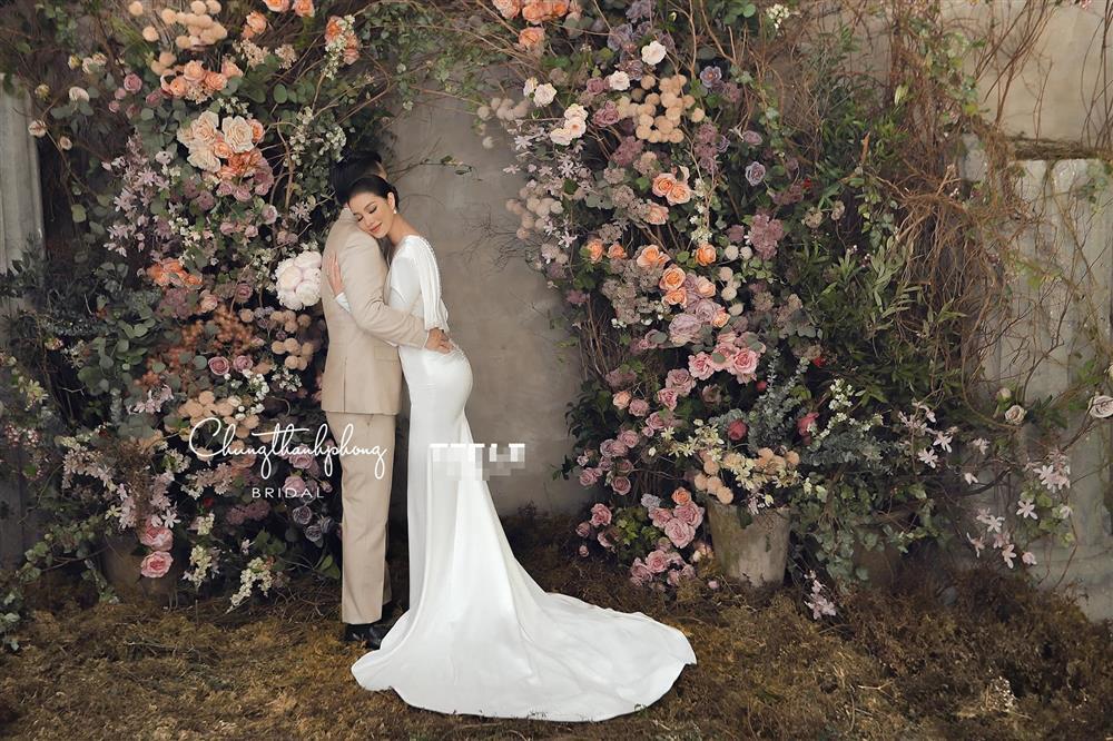 Chồng Phạm Hương lịch lãm ảnh cưới, danh tính sắp công bố?-2