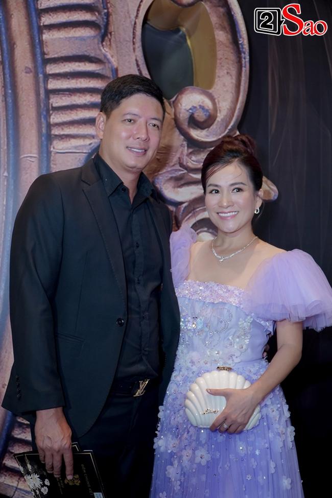 HHen Niê lép vế hẳn khi đứng cạnh Hoa hậu đẹp nhất thế giới-13