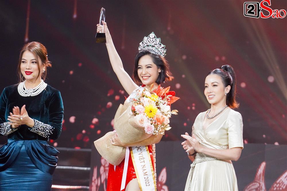 Cô gái Tày tóc ngắn đăng quang Hoa hậu các Dân tộc Việt Nam 2022-1