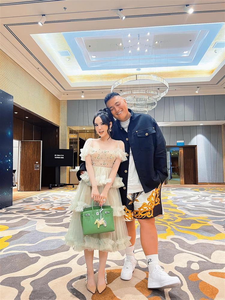 Đâu chỉ vú nuôi, giúp việc con dâu trùm điện tử Sài Gòn cực sướng-5