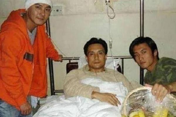 Cha Tạ Đình Phong tuổi 86 - sống cô độc, không con cái kề cận-9