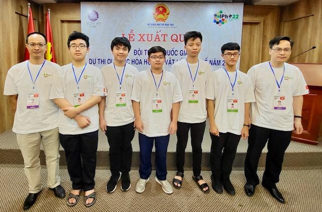 Lần đầu tiên Việt Nam có học sinh lớp 10 đạt Huy chương Vàng Olympic Vật lý quốc tế-1