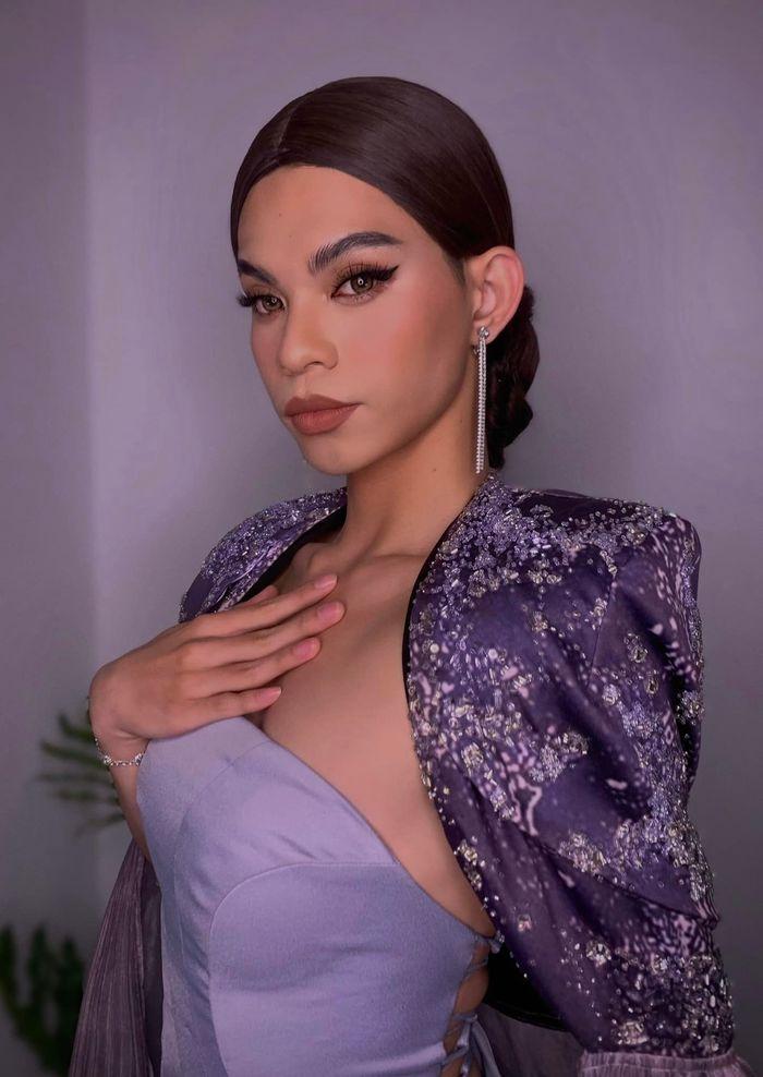 Bản sao Hà Hồ tái xuất, giống 99% không phân biệt nổi-1