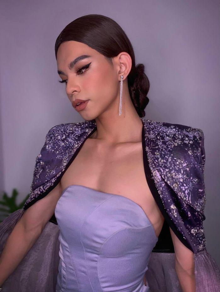 Bản sao Hà Hồ tái xuất, giống 99% không phân biệt nổi-2