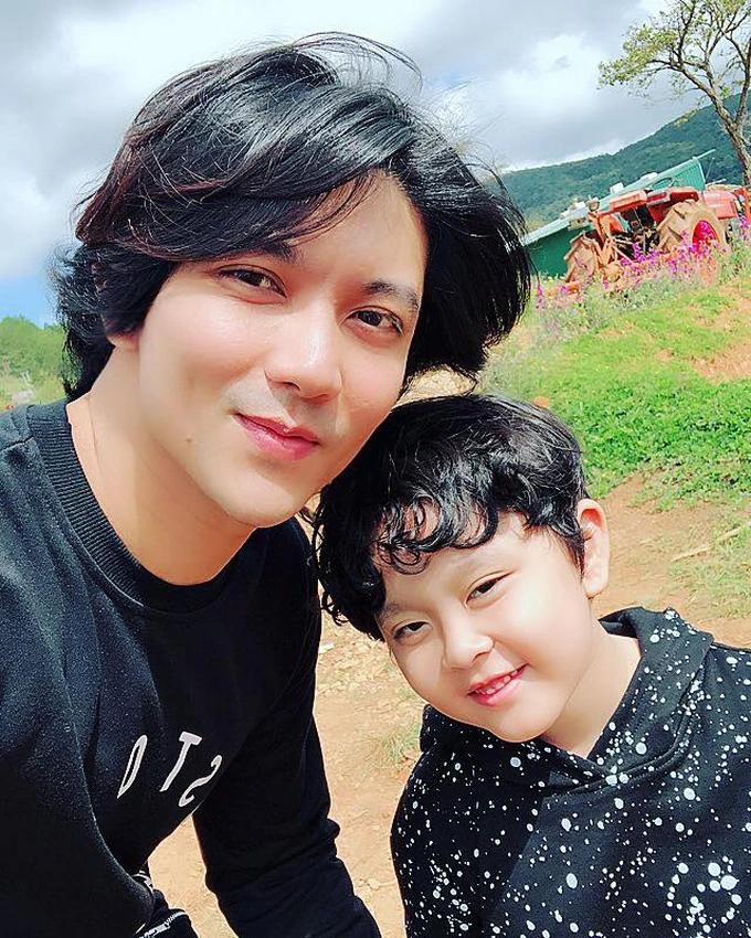 Ca sĩ Tim sụt 10kg, bỏ bê bản thân sau biến cố ly hôn với Trương Quỳnh Anh-4