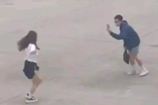 Cô gái nhảy múa trước khi lên máy bay, Cục Hàng không nói gì?