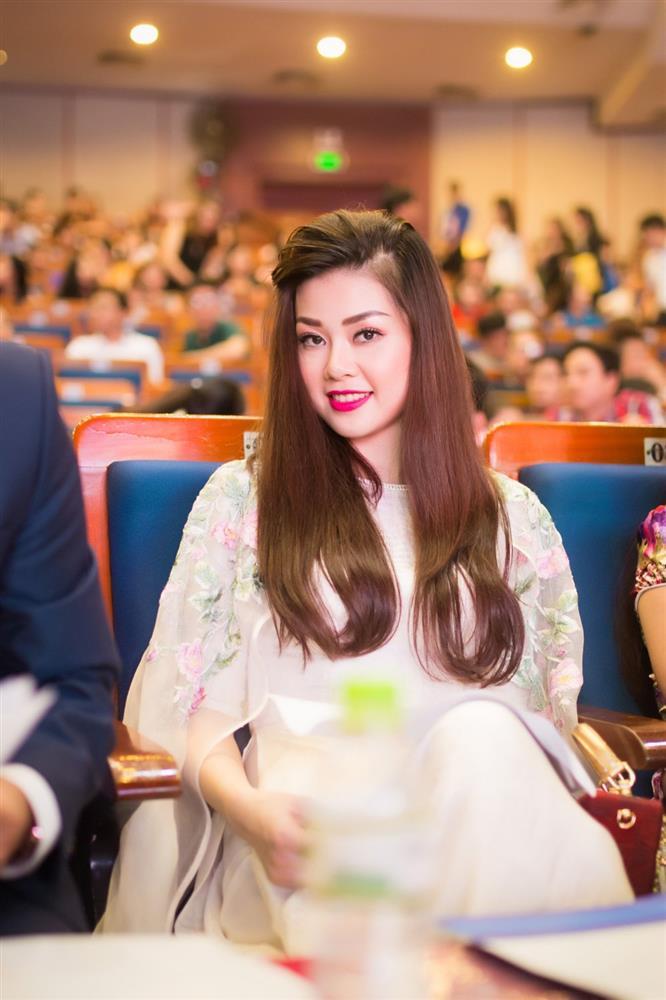 Cuộc sống 3 người đẹp đăng quang Hoa Hậu Các Dân Tộc Việt Nam-2