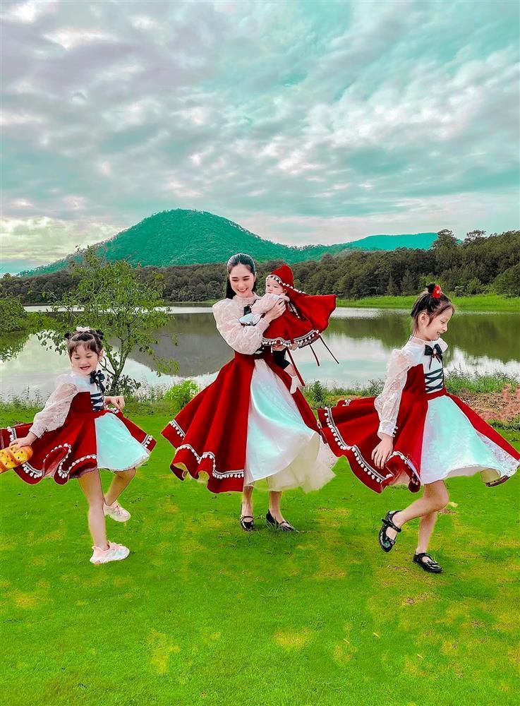 Giàu có lắm tiền, Đoàn Di Băng có kiểu dạy con lạ đời-6