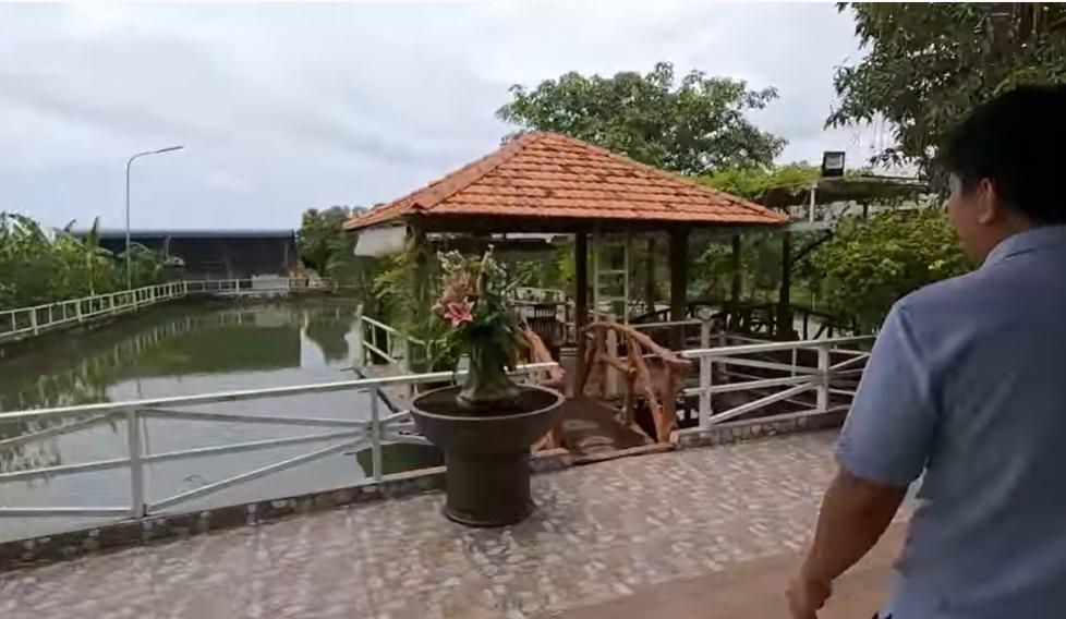 Triệu phú đô la Vương Phạm về nước, hé lộ cơ ngơi ở Củ Chi-8