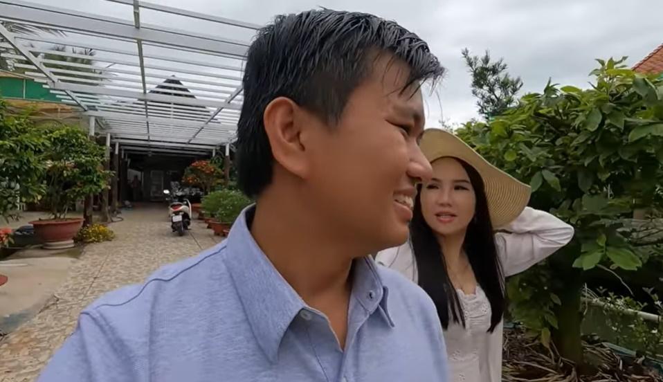 Triệu phú đô la Vương Phạm về nước, hé lộ cơ ngơi ở Củ Chi-5