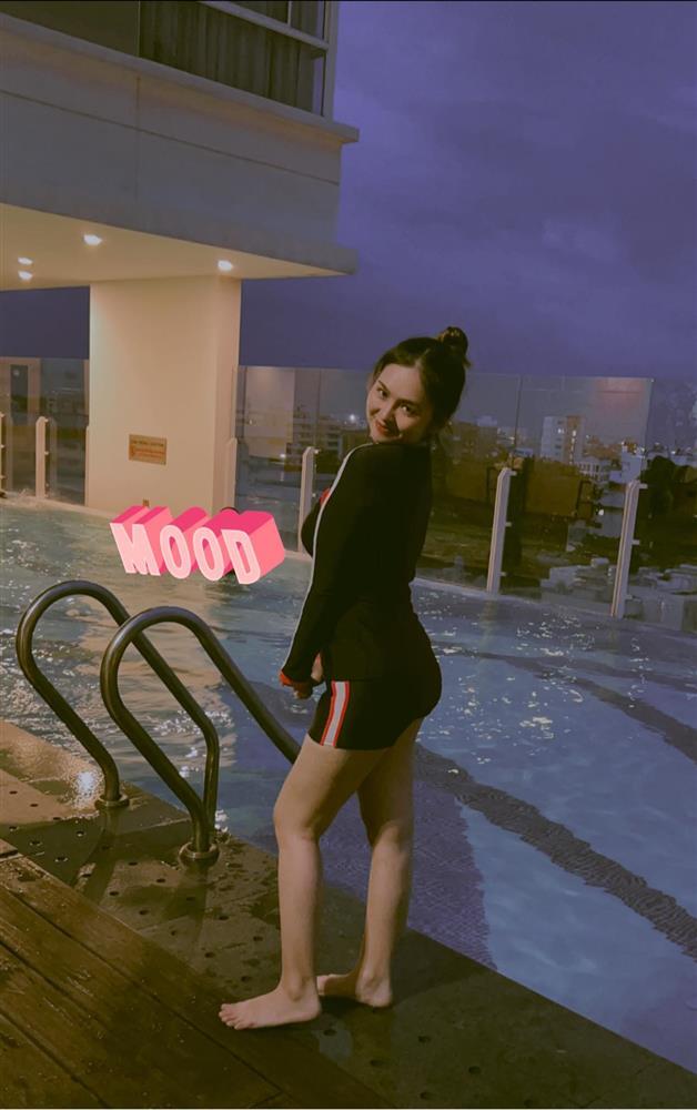 Thiện Nhân lên đồ già hơn tuổi thực 19 khi yêu tình đồng giới-9