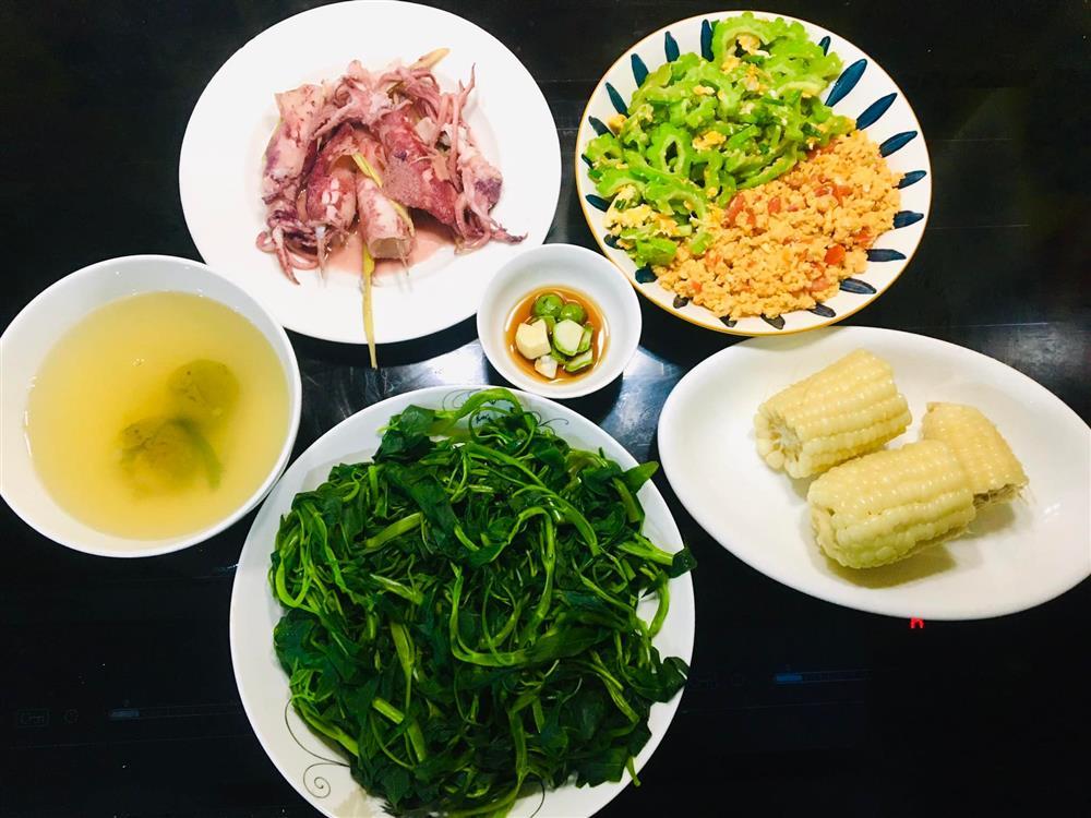 Loạt mâm cơm 2 người đầy đặn, cách nấu vừa nhanh lại vừa ngon-6
